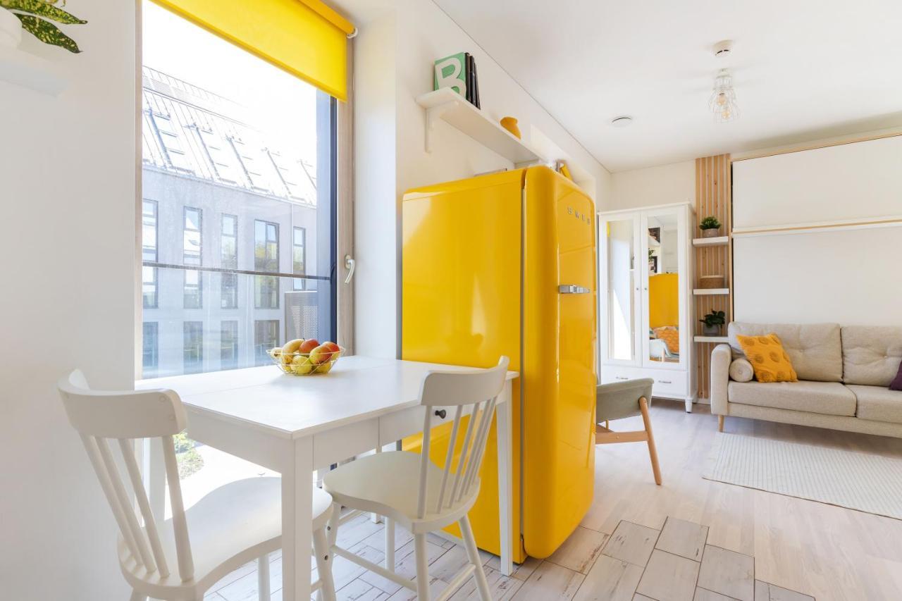 Yellow Studio Paupys Lägenhet *
